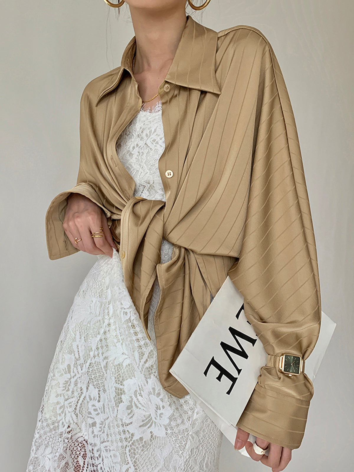 Koszula z kołnierzykiem i guzikami Charlotte, oversize