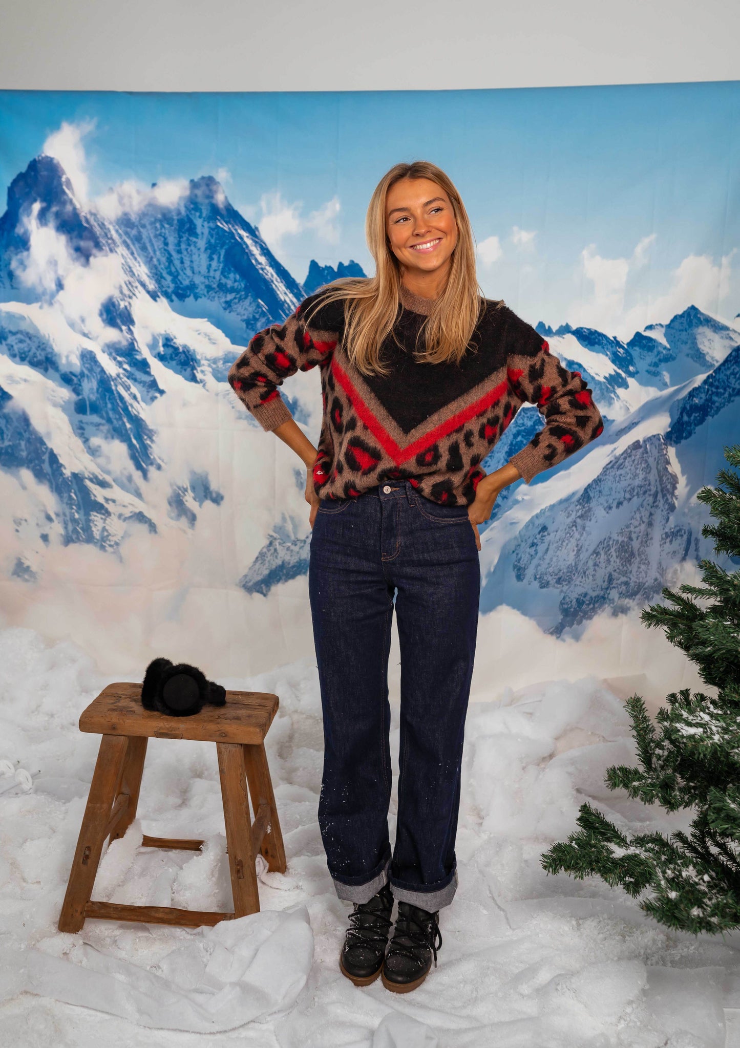 Valerie - Sweter z dzianiny z nadrukiem w panterkę