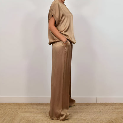 Rozalind – Elegancki i zwiewny komplet dla kobiet